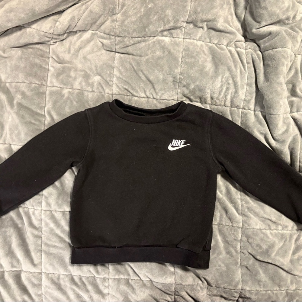 Nike Kids Classic Black Sweatshirt